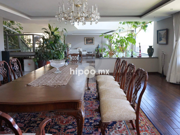 Casa en venta en Lomas de Tecamachalco