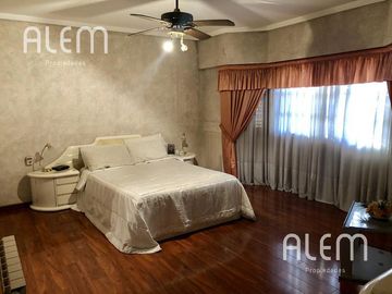 Casa en venta en Banfield, Lomas de Zamora