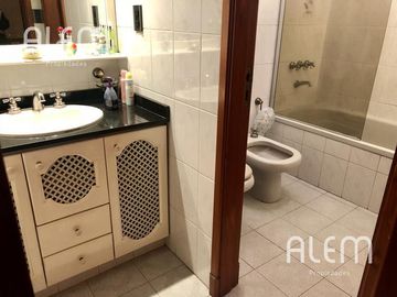 Casa en venta en Banfield, Lomas de Zamora