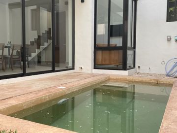 TOWNHOUSE EN VENTA, EXCELENTE UBICACIÓN ZONA NORTE, CHOLUL