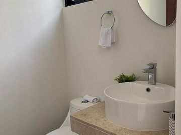 TOWNHOUSE EN VENTA, EXCELENTE UBICACIÓN ZONA NORTE, CHOLUL