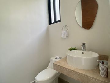 TOWNHOUSE EN VENTA, EXCELENTE UBICACIÓN ZONA NORTE, CHOLUL