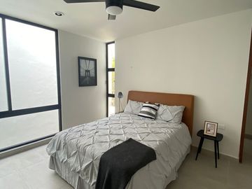 TOWNHOUSE EN VENTA, EXCELENTE UBICACIÓN ZONA NORTE, CHOLUL