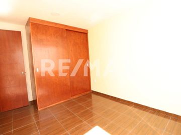 CASA EN VENTA EN TOLUCA, CAPULTITLAN (tres niveles) - (3)