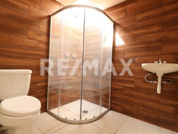 CASA EN VENTA EN TOLUCA, CAPULTITLAN (tres niveles) - (3)