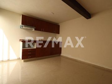 CASA EN VENTA EN TOLUCA, CAPULTITLAN (tres niveles) - (3)