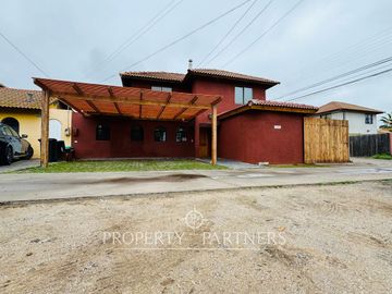 Hermosa y Remodelada Casa en Peñuelas