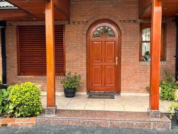 Casa - Aeropuerto de Ezeiza Ideal Hotel o Spa