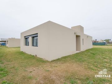 Venta casa 2 dormitorios Funes