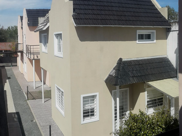 Casa - Turdera