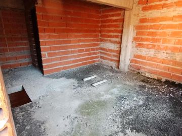 Edificio a terminar en Rioja entre Maipu y San Martin