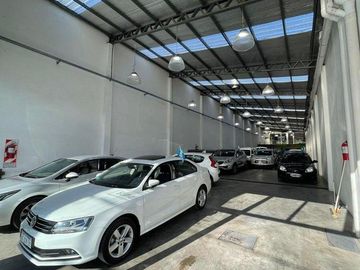 Venta Galpon Av. Colon