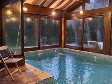 EXCELENTE CHALET 5 AMB. CARILO