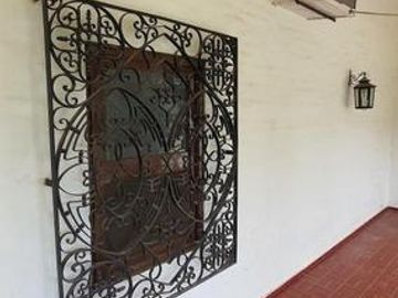 Se vende hermoso caserón + casa de casero en Villa Allende Golf! a pocas cuadras