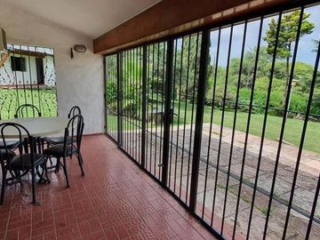 Se vende hermoso caserón + casa de casero en Villa Allende Golf! a pocas cuadras