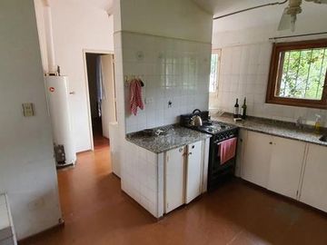 Se vende hermoso caserón + casa de casero en Villa Allende Golf! a pocas cuadras