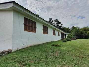 Se vende hermoso caserón + casa de casero en Villa Allende Golf! a pocas cuadras