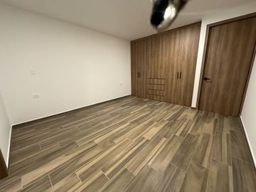 CASA EN VENTA MODERNA AMPLIOS ESPACIO LOMAS DE ANGELOPOLIS PARQUE NAYARIT