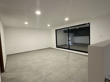 CASA EN VENTA MODERNA AMPLIOS ESPACIO LOMAS DE ANGELOPOLIS PARQUE NAYARIT