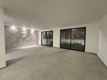 CASA EN VENTA MODERNA AMPLIOS ESPACIO LOMAS DE ANGELOPOLIS PARQUE NAYARIT