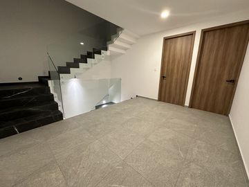 CASA EN VENTA MODERNA AMPLIOS ESPACIO LOMAS DE ANGELOPOLIS PARQUE NAYARIT