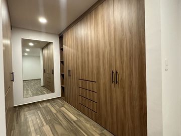 CASA EN VENTA MODERNA AMPLIOS ESPACIO LOMAS DE ANGELOPOLIS PARQUE NAYARIT