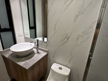 CASA EN VENTA MODERNA AMPLIOS ESPACIO LOMAS DE ANGELOPOLIS PARQUE NAYARIT