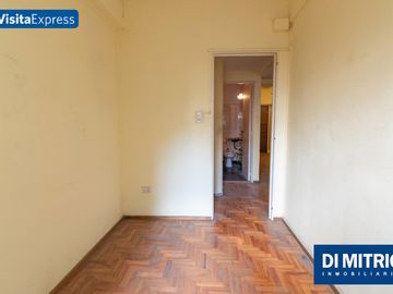 ¡4 Ambientes con Patio y Balcon para reciclarlo a tu gusto! Visitalo Express HOY mismo!