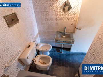 ¡4 Ambientes con Patio y Balcon para reciclarlo a tu gusto! Visitalo Express HOY mismo!