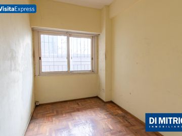 ¡4 Ambientes con Patio y Balcon para reciclarlo a tu gusto! Visitalo Express HOY mismo!