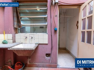 ¡4 Ambientes con Patio y Balcon para reciclarlo a tu gusto! Visitalo Express HOY mismo!