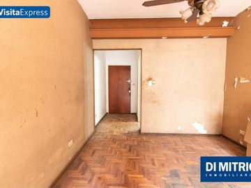 ¡4 Ambientes con Patio y Balcon para reciclarlo a tu gusto! Visitalo Express HOY mismo!