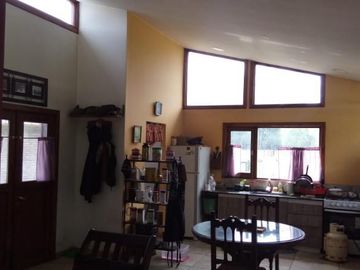 Casa 3 ambientes en Lago Puelo, frente al parque nacional