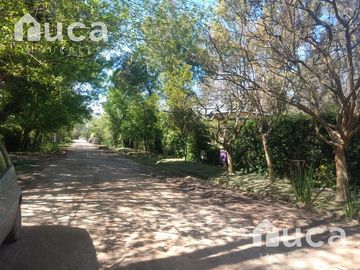 VENTA | CASA  Estilo Rustico, c/Jardin y Pileta   2 Cabañas | La Bota