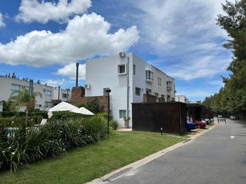 Casas del Sendero - 3 ambientes - Planta baja - jardin