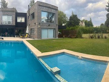 Casa en venta - Barrio Quintas del Sol, Ezeiza