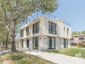 Casa a Estrenar 3 dormitorios en venta - Fisherton, Rosario