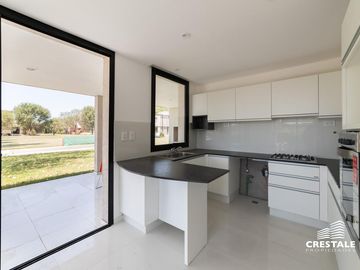 Casa a Estrenar 3 dormitorios en venta - Fisherton, Rosario