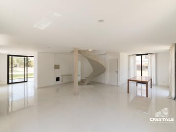 Casa a Estrenar 3 dormitorios en venta - Fisherton, Rosario