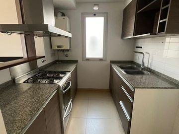 Departamento 3 ambientes en duplex con cochera - Barrancas de Iraola