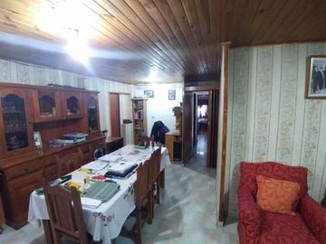 CASA TIPO CHALET