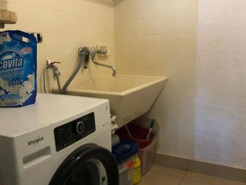 Casa Venta Ramos Mejía S/lote Propio Jardin Pileta Parrilla Terraza Cochera