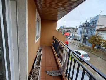 Casa Venta Ramos Mejía S/lote Propio Jardin Pileta Parrilla Terraza Cochera
