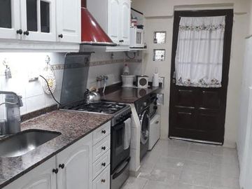 Casa - Claypole