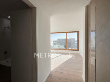 Casa en venta al lago central con 4 suites en Virazon, Nordelta