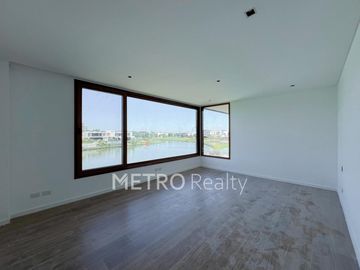 Casa en venta al lago central con 4 suites en Virazon, Nordelta
