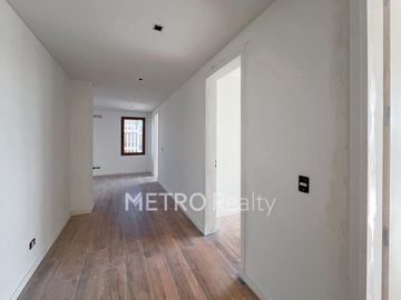 Casa en venta al lago central con 4 suites en Virazon, Nordelta