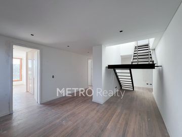 Casa en venta al lago central con 4 suites en Virazon, Nordelta