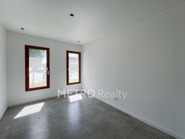 Casa en venta al lago central con 4 suites en Virazon, Nordelta
