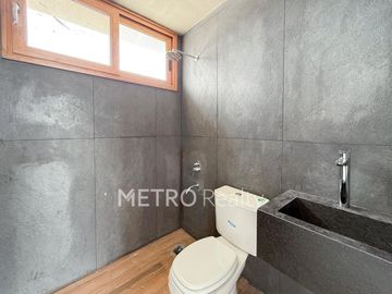 Casa en venta al lago central con 4 suites en Virazon, Nordelta